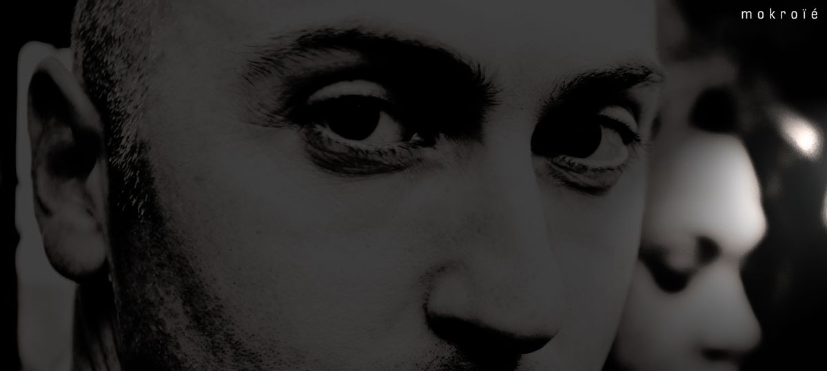 Première: m o k r o ï é - We Can Make It Fit