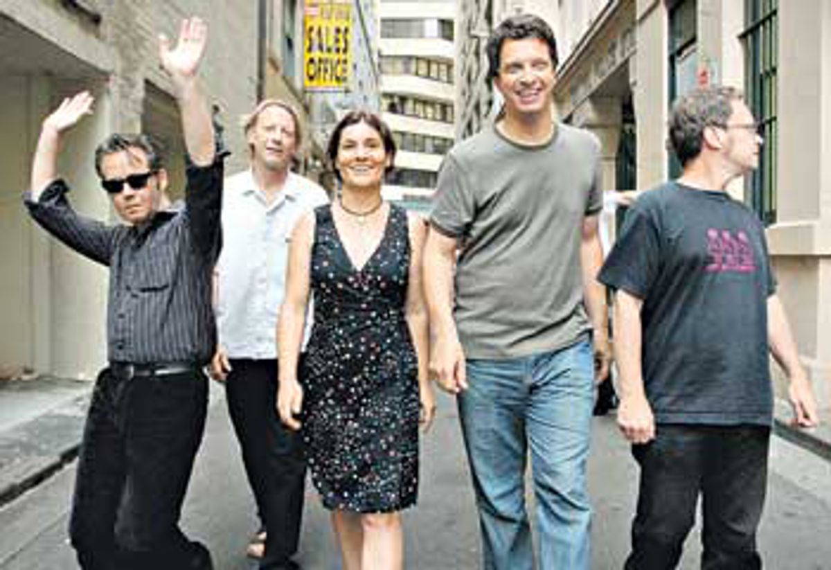 The Triffids (play 'Born Sandy Devotional') - Australisch melodrama