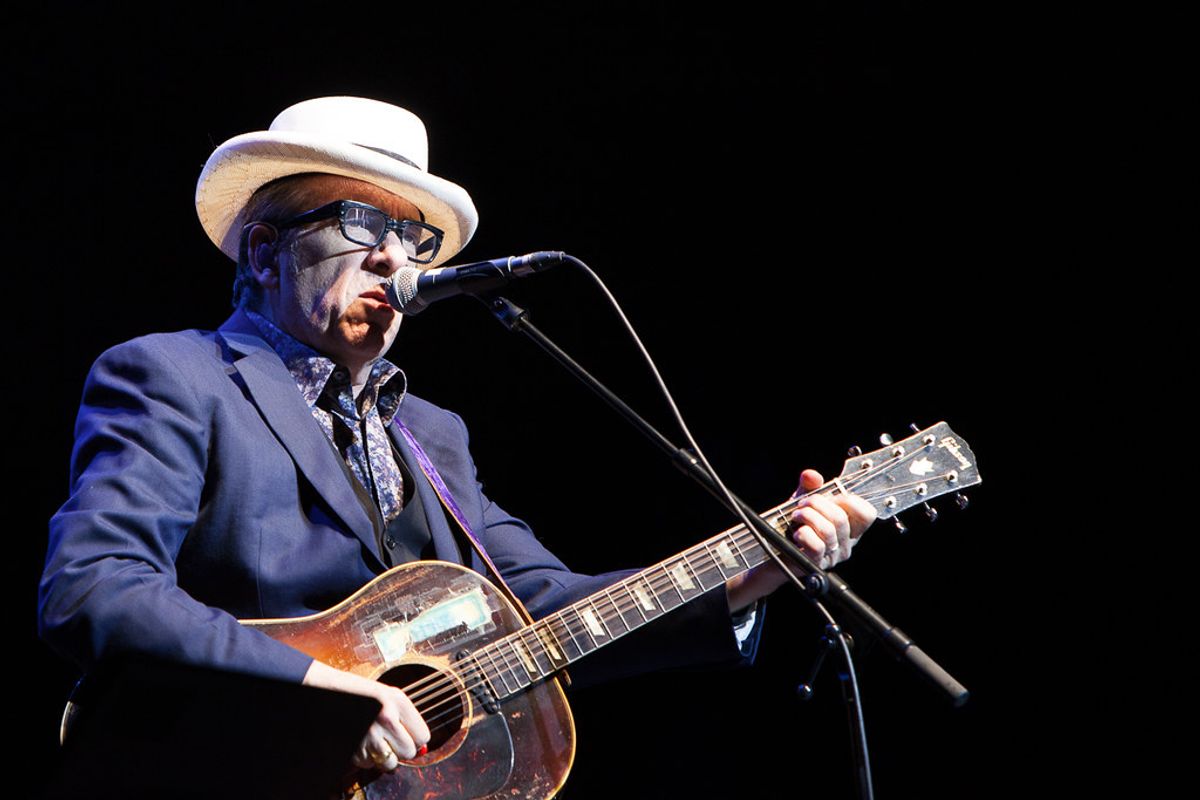 Elvis Costello duikt into hiphop