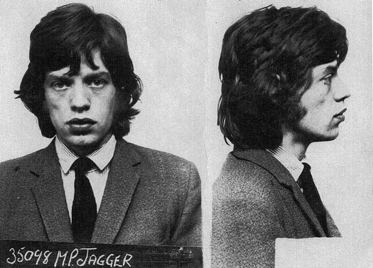 1967: Redlands Bust brengt Rolling Stones in vieze papieren