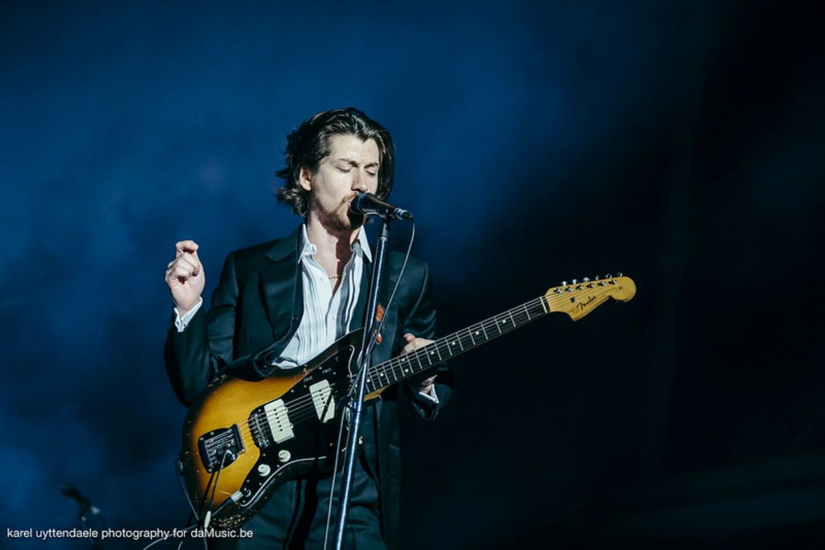 Eerste song uit live plaat Arctic Monkeys