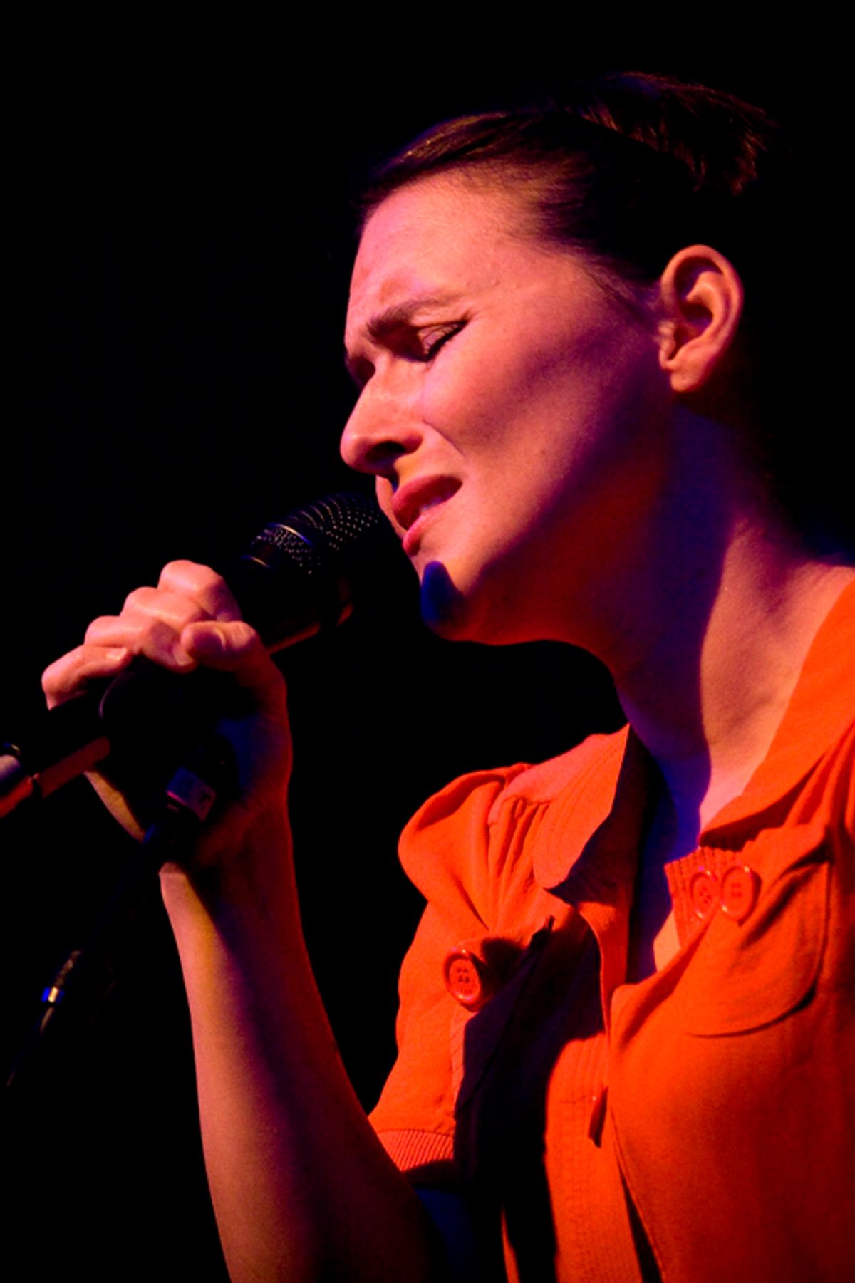 Emiliana Torrini - Het Betere Stadiongevoel