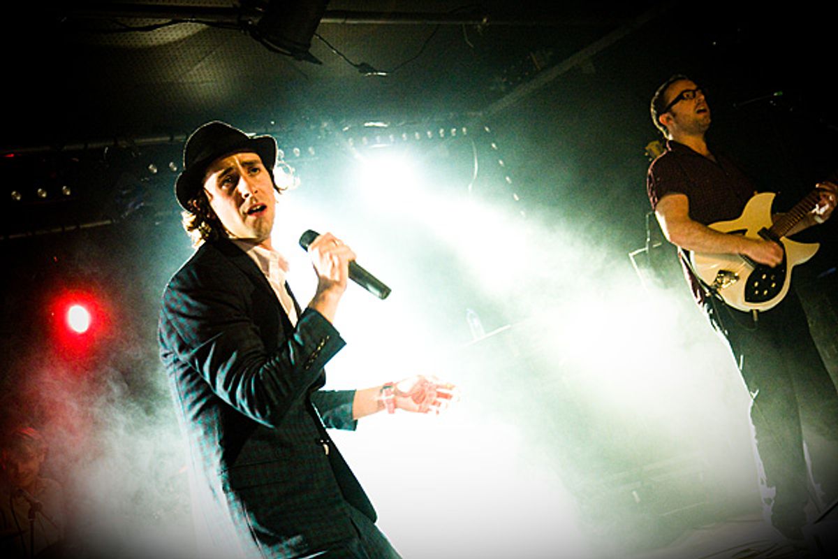 Maxïmo Park - De coach mag blijven