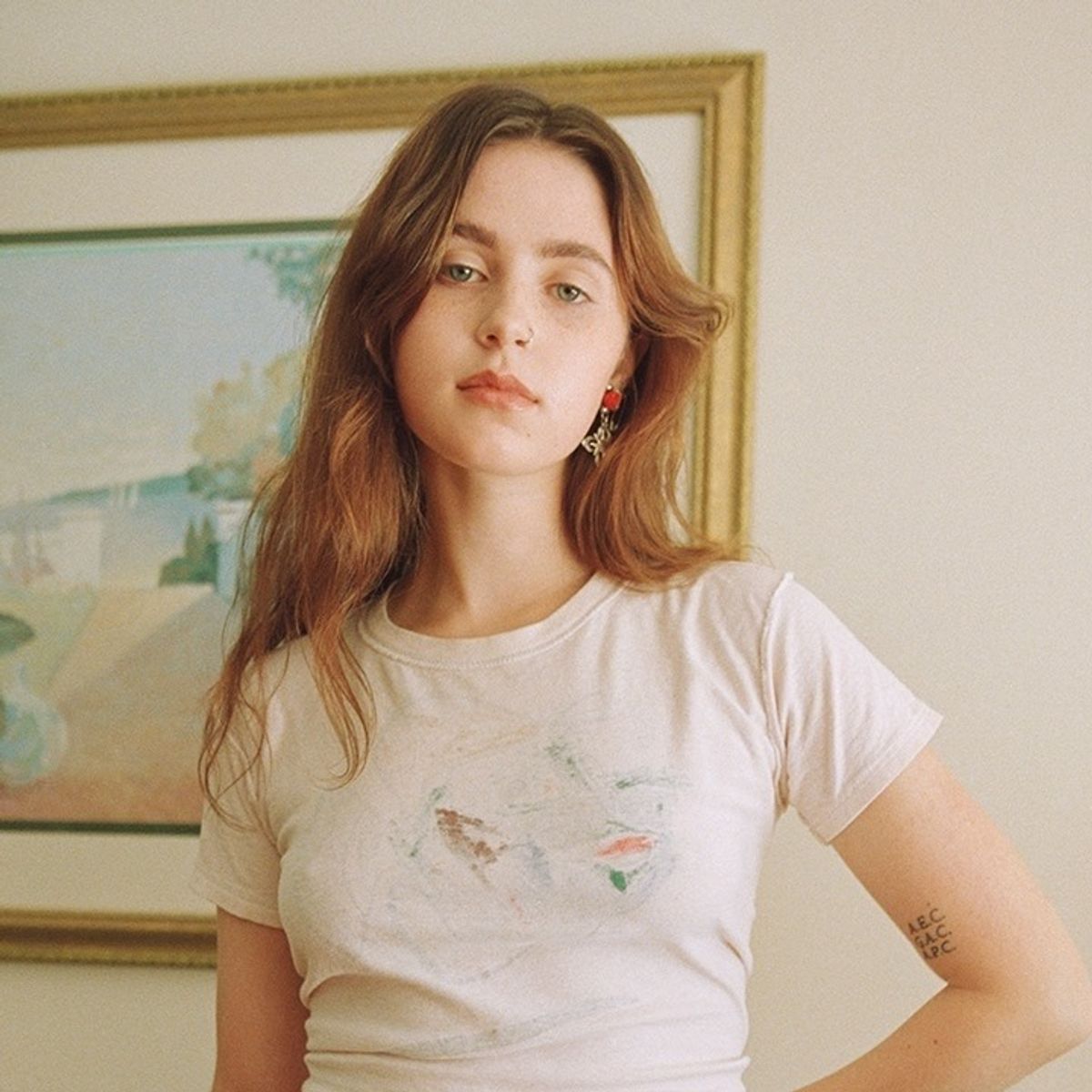 Clairo kondigt geboorte aan van Shelly