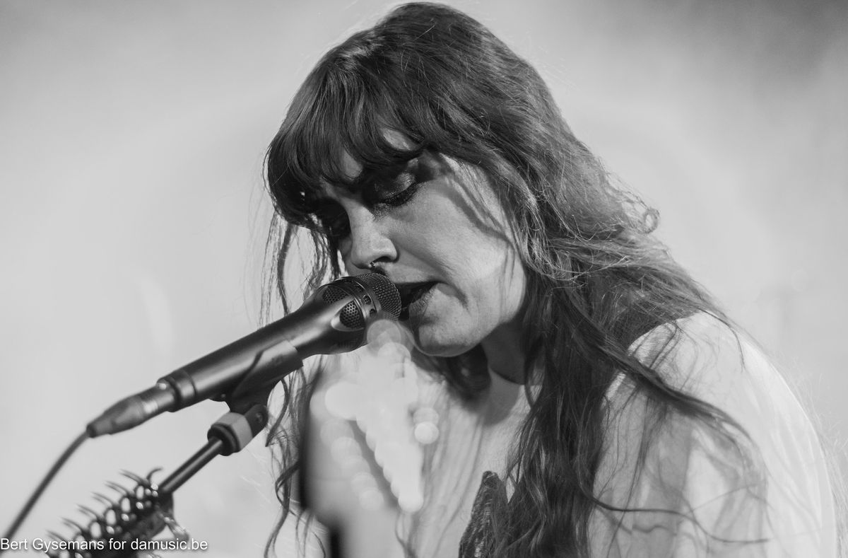 Twee keer Emma Ruth Rundle op Autumn Falls