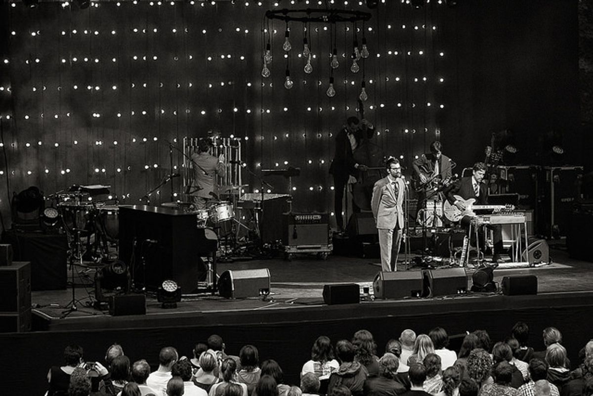 Openluchttheater Rivierenhof 2014: EELS - Vijf keer kippenvel