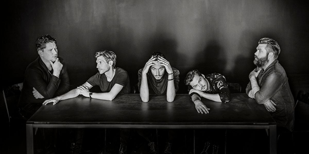 Editors twee maal naar het Koninklijk Circus