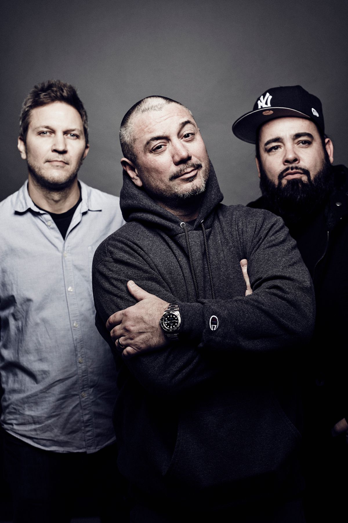 Fun Lovin' Criminals play 'Come Find Yourself' - Back To The Nineties