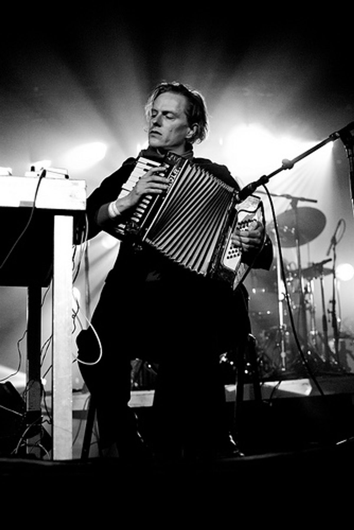 Les Nuits 2010: A Sunny Day In Glasgow, Raz Ohara & The Odd Orchestra - Goed, maar soms gebrek aan ruimte