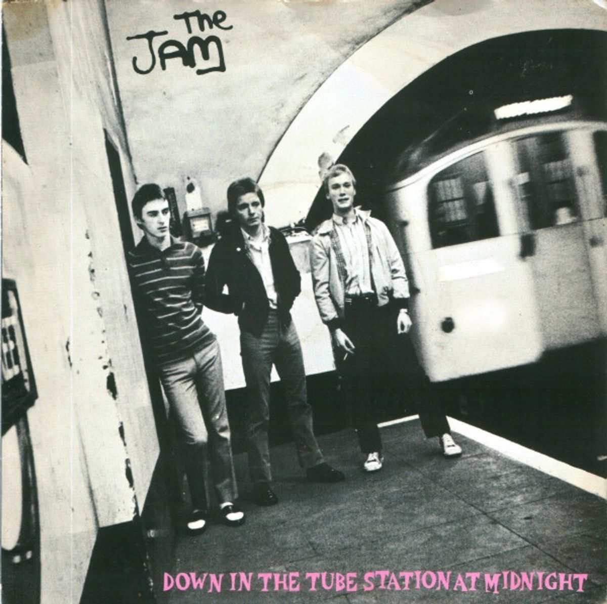 #Treinen - The Jam - Down In The Tube Station At Midnight (1978)