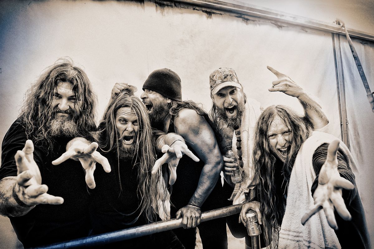 Drie keer live voor Obituary