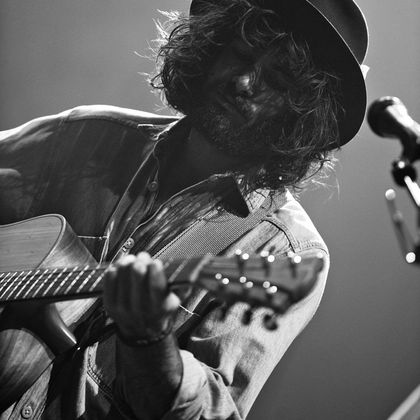 Angus and Julia Stone