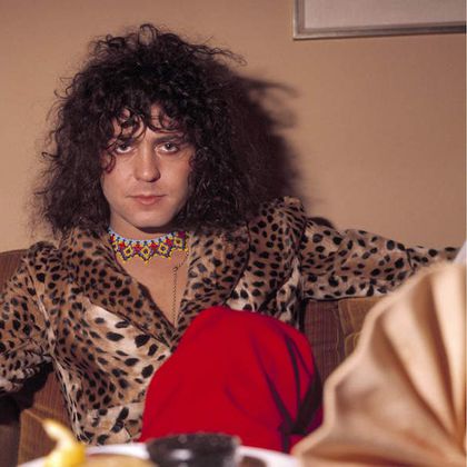 1977: Marc Bolan sterft in auto-ongeluk