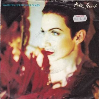 #SonischGlaswerk - Annie Lennox - Walking On Broken Glass (1992)