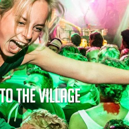 Comfortabel wereldje verbeteren op Welcome To The Village.