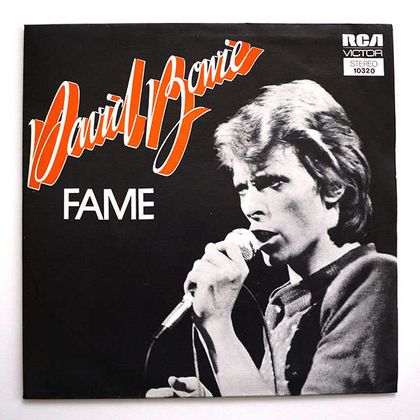 #BowieSteunt - David Bowie - Fame (1972)