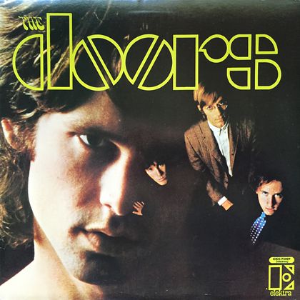 1967: The Doors brengen debuut uit