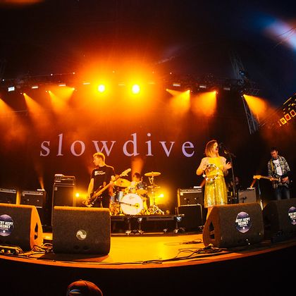 Slowdive op 8 april in De Roma